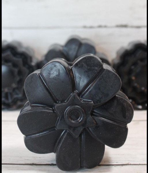 Imagen de Jabón de carbón activado artesanal 